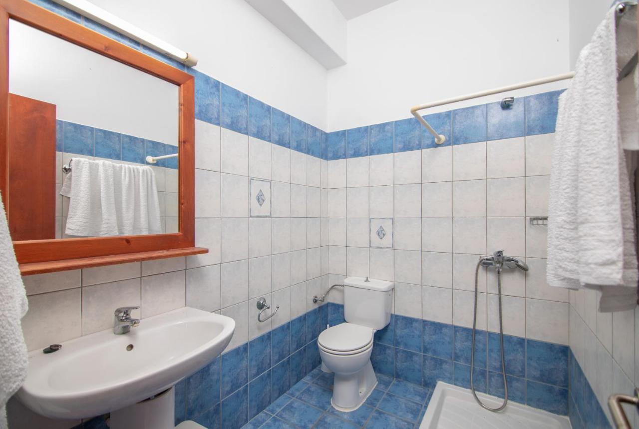 Giorgos Apartments Дасія Екстер'єр фото
