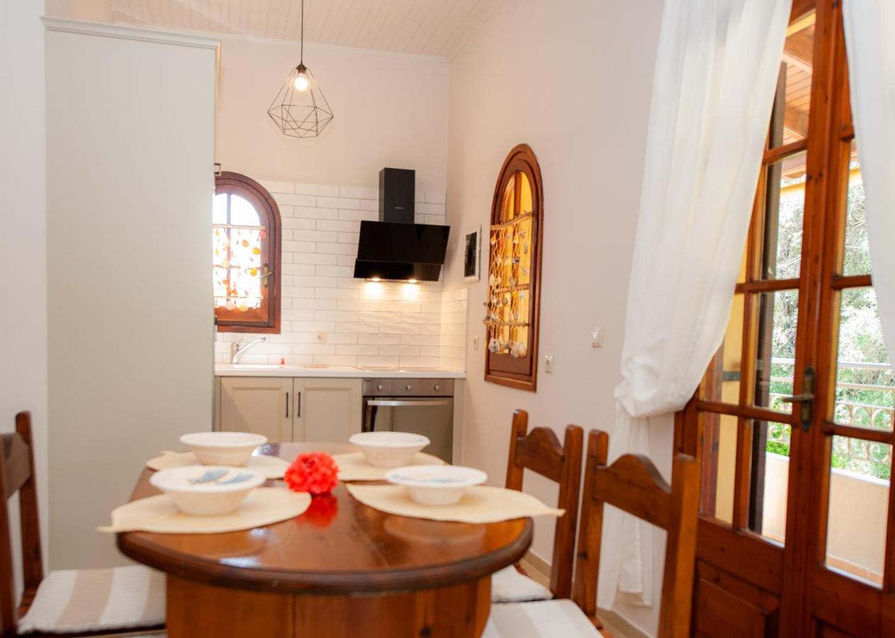 Giorgos Apartments Дасія Екстер'єр фото