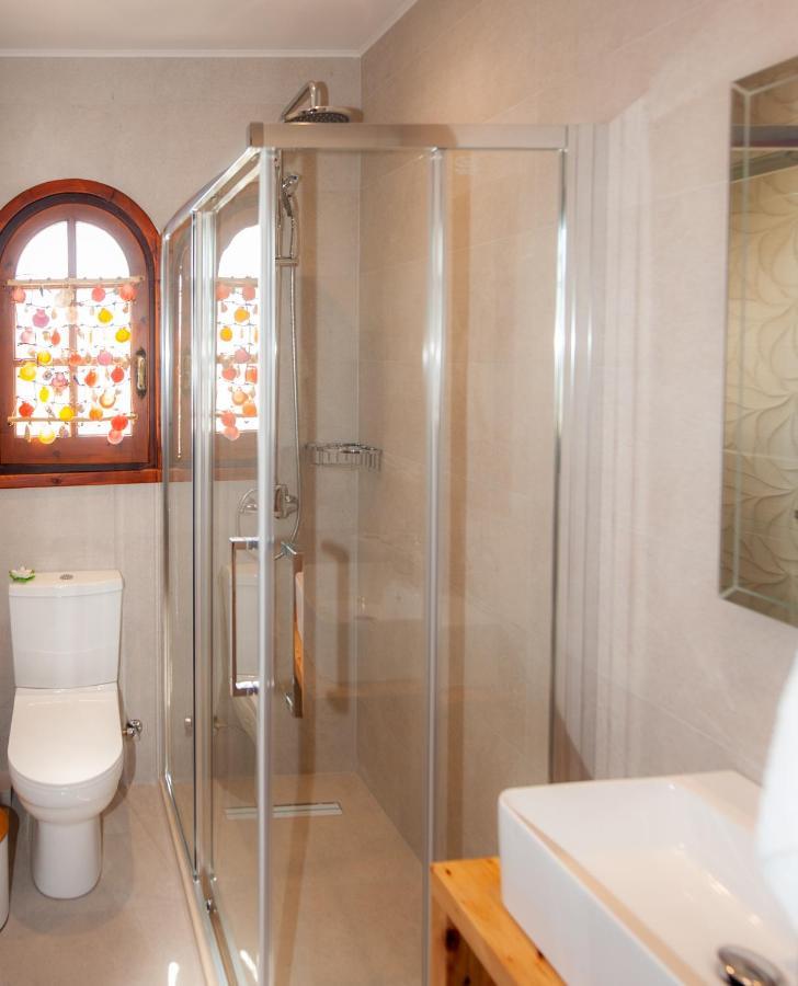Giorgos Apartments Дасія Екстер'єр фото